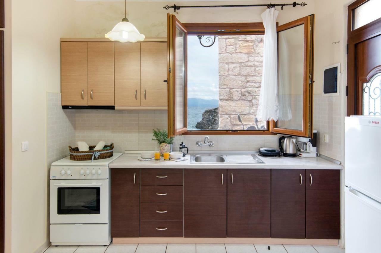 Mermaid Cottage Longos  Екстер'єр фото
