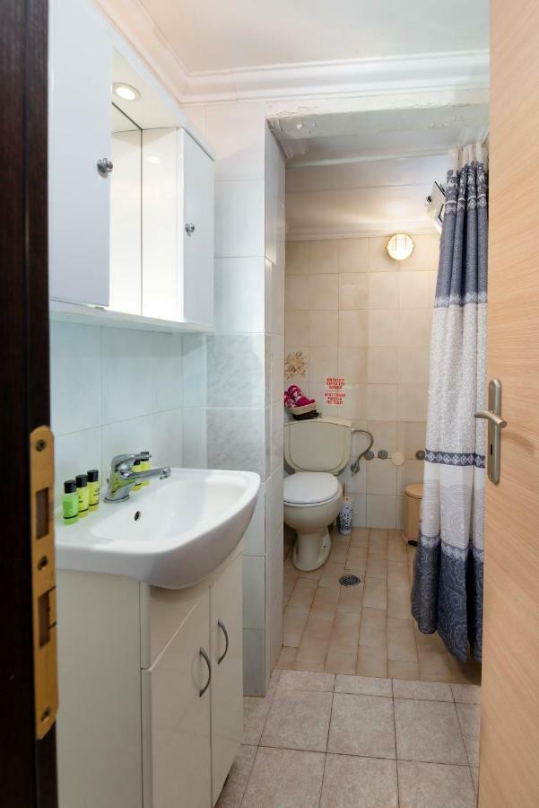 Mermaid Cottage Longos  Екстер'єр фото